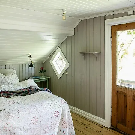Summerhouse From 1908 With Private